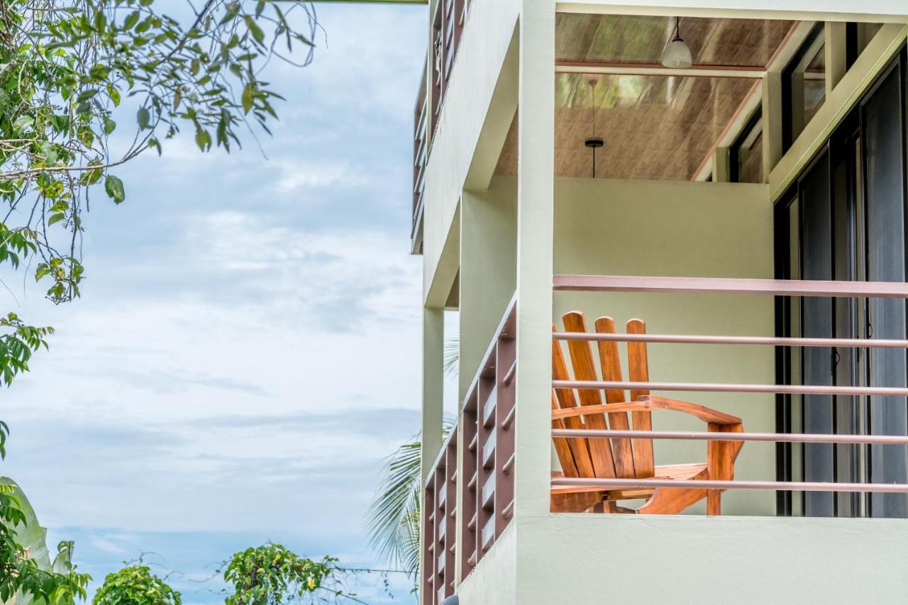 Sea Tower Hotel Puerto Viejo de Talamanca Екстериор снимка