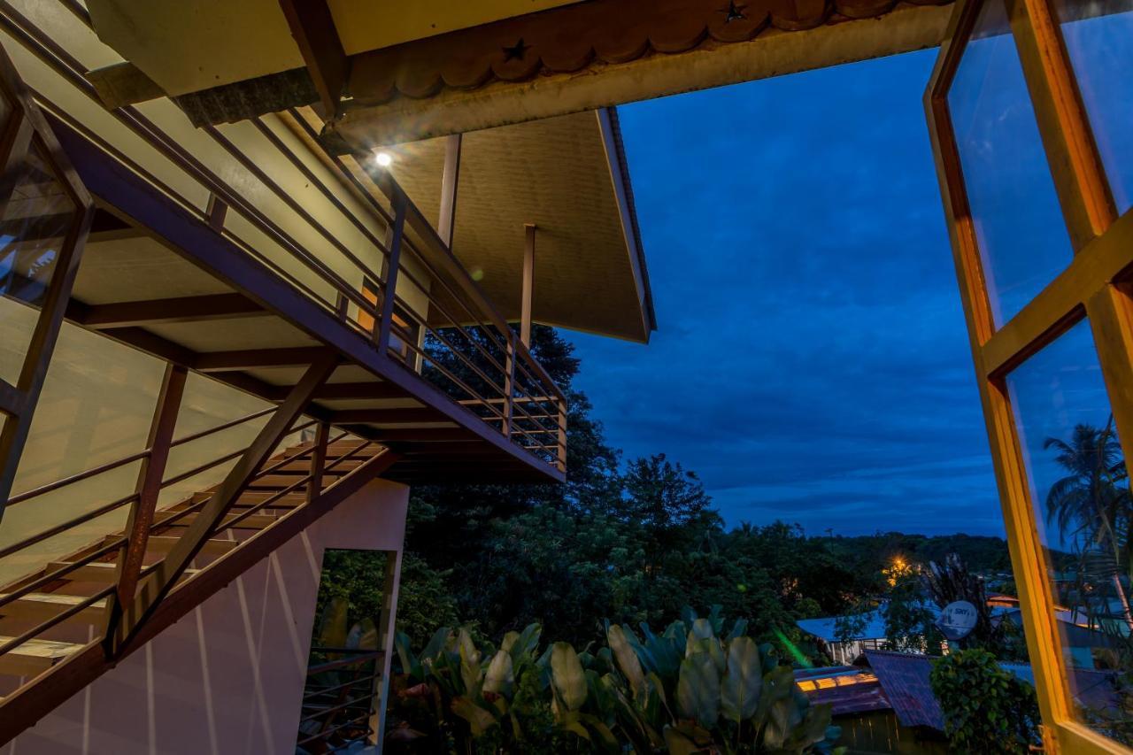 Sea Tower Hotel Puerto Viejo de Talamanca Екстериор снимка
