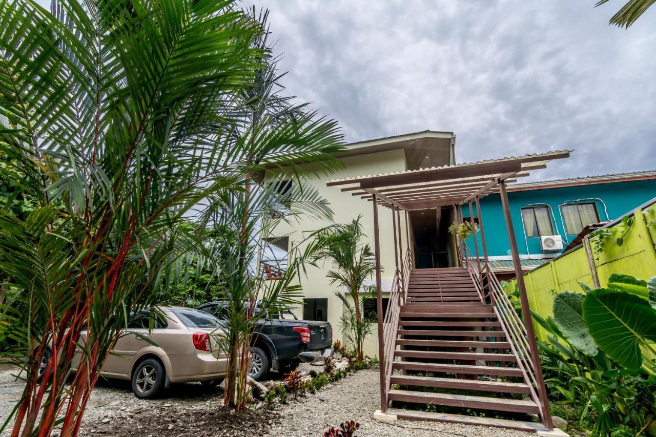 Sea Tower Hotel Puerto Viejo de Talamanca Екстериор снимка