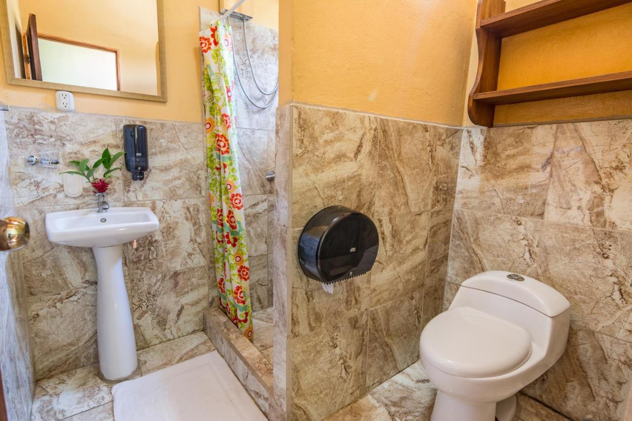 Sea Tower Hotel Puerto Viejo de Talamanca Екстериор снимка